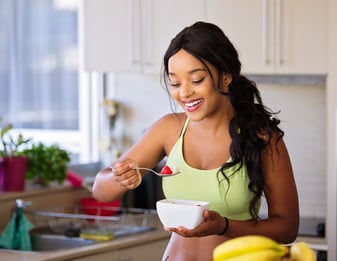 Is it hunger or emotion? Signs of emotional eating & 5 ways mindful eating can help. Image